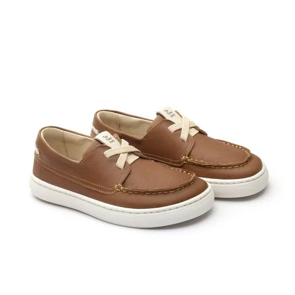 Confira os modelos de sapatos e mocassins infantis masculinos na Laranjeira Kids